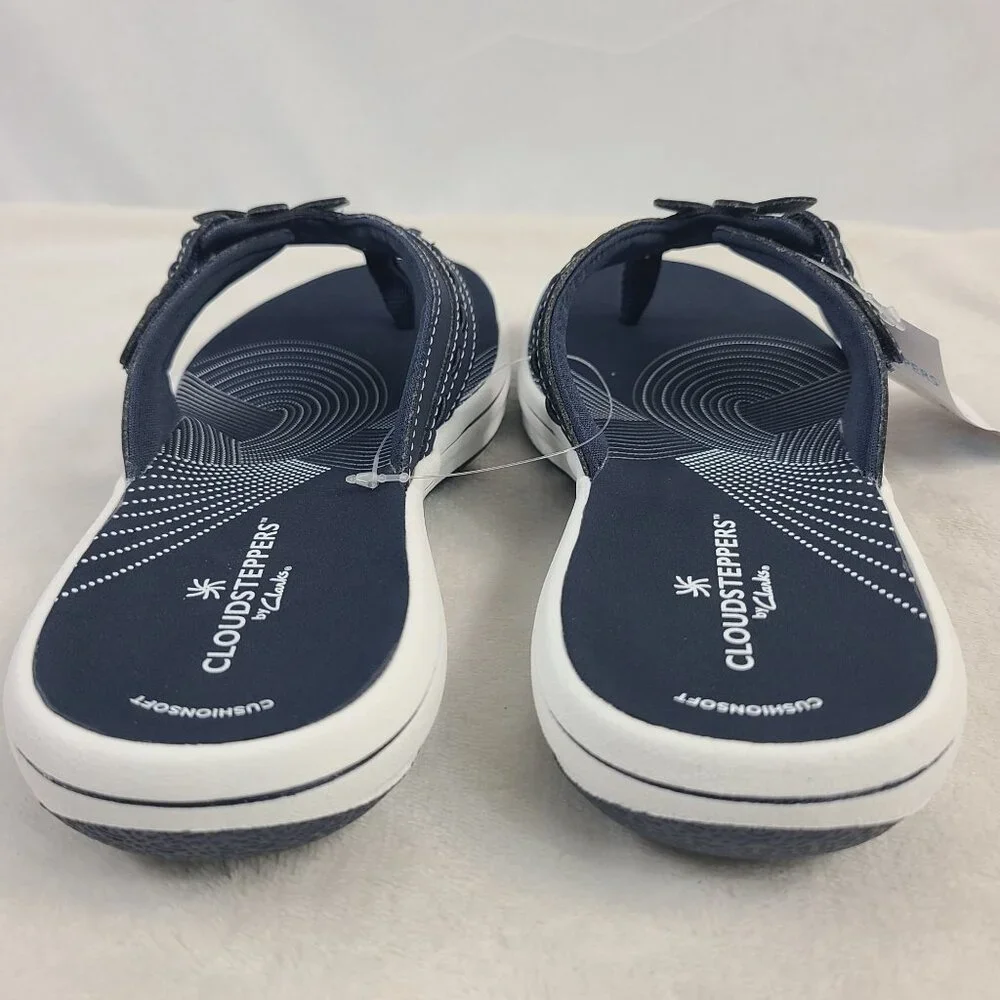 NEW Cloudsteppers By Clarks Women's Navy Blue Floral Flip Flop Sandals Size 8 - Picture 5 of 7